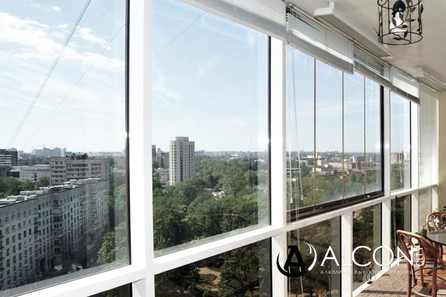 Панорамное остекление балконов в Волгограде